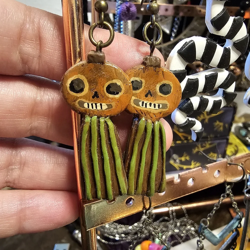 SOLD Enoch Earrings - Picture 2 of 3